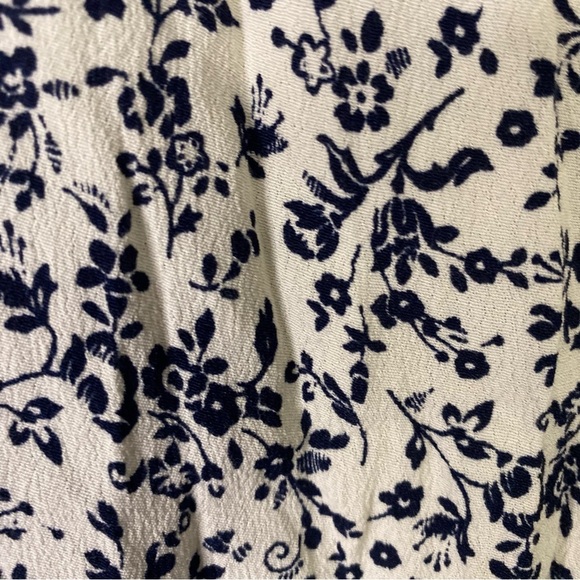 Farrow Floral Wrap V Neck Maxi Dress in Dark Blue and White Size Small - Picture 4 of 15